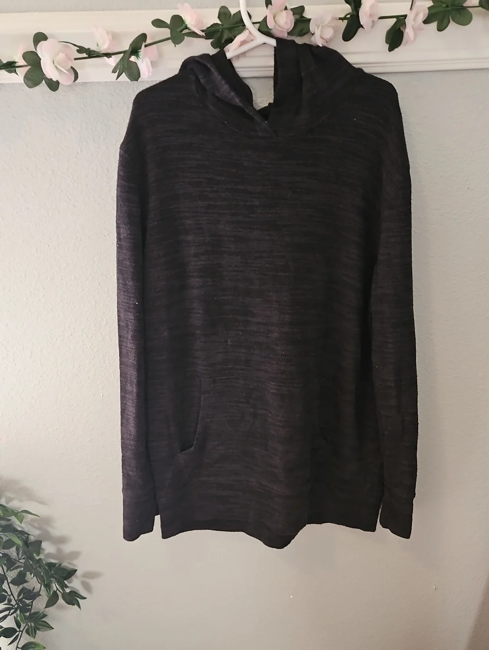 Old Navy Kids Black Hooded Pullover Sweatshirt